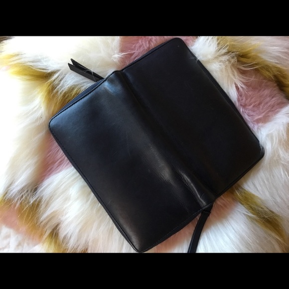& other stories wallet - Picture 5 of 7